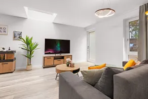 Exclusive Suite - Central - Free Parking - Sauna - Image 4