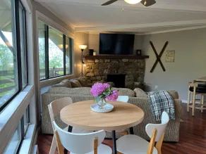 Herman's Hideaway Newly Redone Condo - Image 2