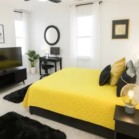 Spacious Home | Workspaces | Sleeps 10–12 | Comfy - Image 3