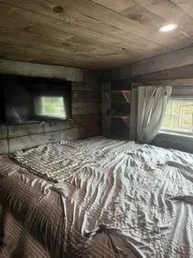 Rustic Guesthouse - Image 3