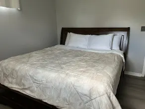 Cozy Valley Suite - Image 2
