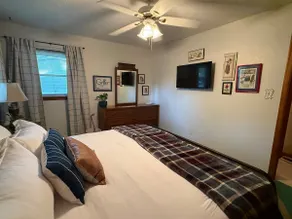Charming & Spacious WIU Retreat | Fenced Yard - Image 2