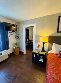 2 Separate Bedrooms Private Unit in Gilroy - Image 5