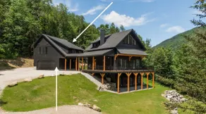 The Carriage House : Hot Tub|Games|Close to Slopes - Image 2