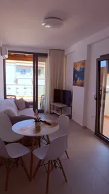 Sea-view apartment 2 - Image 2