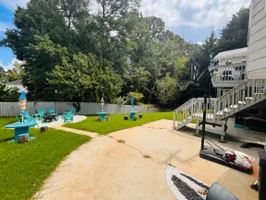 Stylish Retreat Near Mall of GA | Family - Image 3