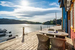 Cottage by the lake - Image 2