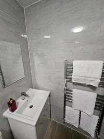apartment 6 - Image 4