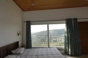 A cozy hideaway in the hills. - Image 5