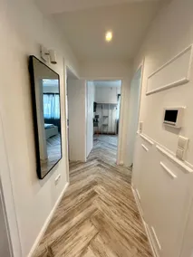 Modern apartment with parking & Wi-Fi - Image 5