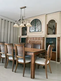 Ain Bay Family Retreat | 4BR Villa Lake Views - Image 3