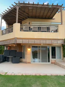 Ain Bay Family Retreat | 4BR Villa Lake Views - Image 2