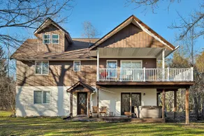 Scenic Hunter Getaway- Pool, Firepit, BBQ, hottub - Image 2