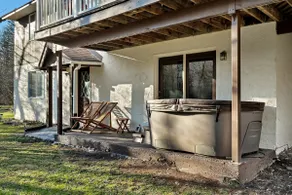 Scenic Hunter Getaway- Pool, Firepit, BBQ, hottub - Image 3