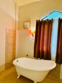 Pam Haus - Image 4