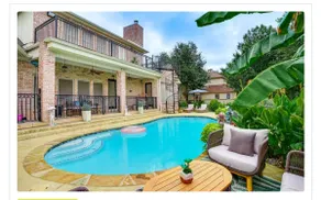Large Suite- Scenic Balcony - Image 2