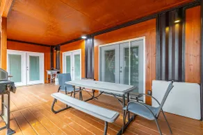 Mountain Tree House - Image 4