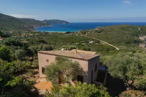House between sea and maquis - Image 2