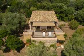 House between sea and maquis - Image 3