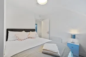 9 Rushbrooke Hotel Apartments Cobh County Cork - Image 2