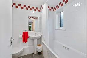 9 Rushbrooke Hotel Apartments Cobh County Cork - Image 4