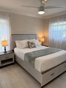 Miami Beach Luxury Condo - Image 3