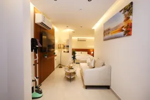 Spacious Studio with Bathroom and Kitchen opposite Specialist 101 - Image 3
