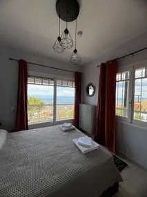 Eleni's Seaview House - Image 5
