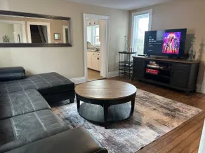 Family Home Near Road America & Downtown Plymouth - Image 2