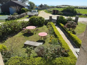 Beachfront house for 2 to 9 people - Image 4