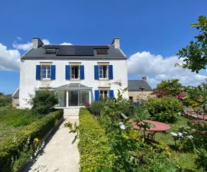 Beachfront house for 2 to 9 people - Image 2