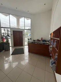 Beautiful Central Apartment - Image 4