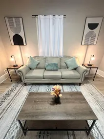 City Nest In Delano - Image 2