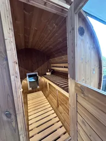 Apartment sauna & hot tub & massage chair - Image 4