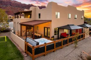 SG4 | Private Hot Tub, with Beautiful Views! - Image 2