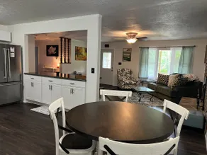 Green Valley House - Image 2