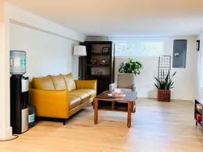 Newly Renovated 2-bedroom, 1-bath Daylight Suite - Image 5