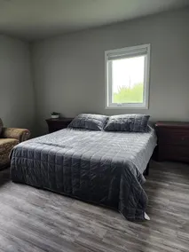 Fargo Farmhouse sleeps 7 comfortably! - Image 2
