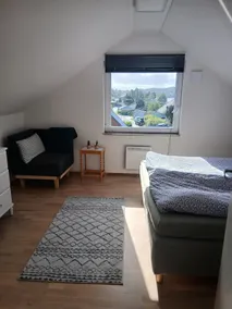 Cozy loft apartment with private porch - Image 4
