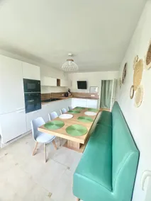 6 bedroom apartment + parking - Image 3