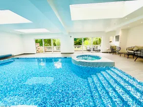 Luxury Ascot Indoor Heated Pool & Wellness Bubble Spa - Image 4