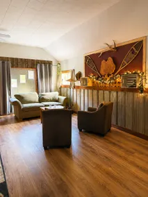Steamdonkey Cedar Cabin | Private Forest Retreat - Image 3