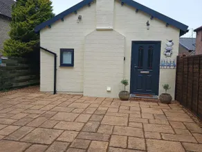 The Old Farm Shop - Image 2