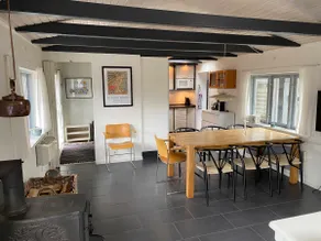 Lovely Cottage Near Beautiful Bathing Beach - Image 4