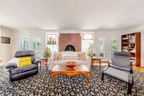 Creekside 4BR Stone Retreat circa 1850 - Image 2