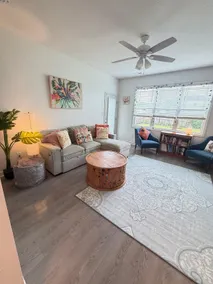 Corner House in Hunters Creek - Image 2
