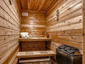 Waterfront | Sauna | Boat Slip Acc | Dogs Welcome - Image 2