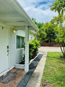 (Popular) 1BR Traveler Favorite • Near the Beach - Image 3