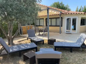House, private garden, swimming pool, heart of the Alpilles - Image 2