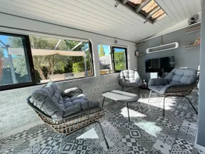 House, private garden, swimming pool, heart of the Alpilles - Image 3
